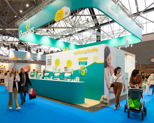 pampers stand