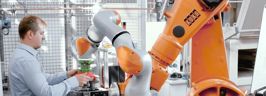 Demonstration of Robots at the Remanufacturing Symposium in March